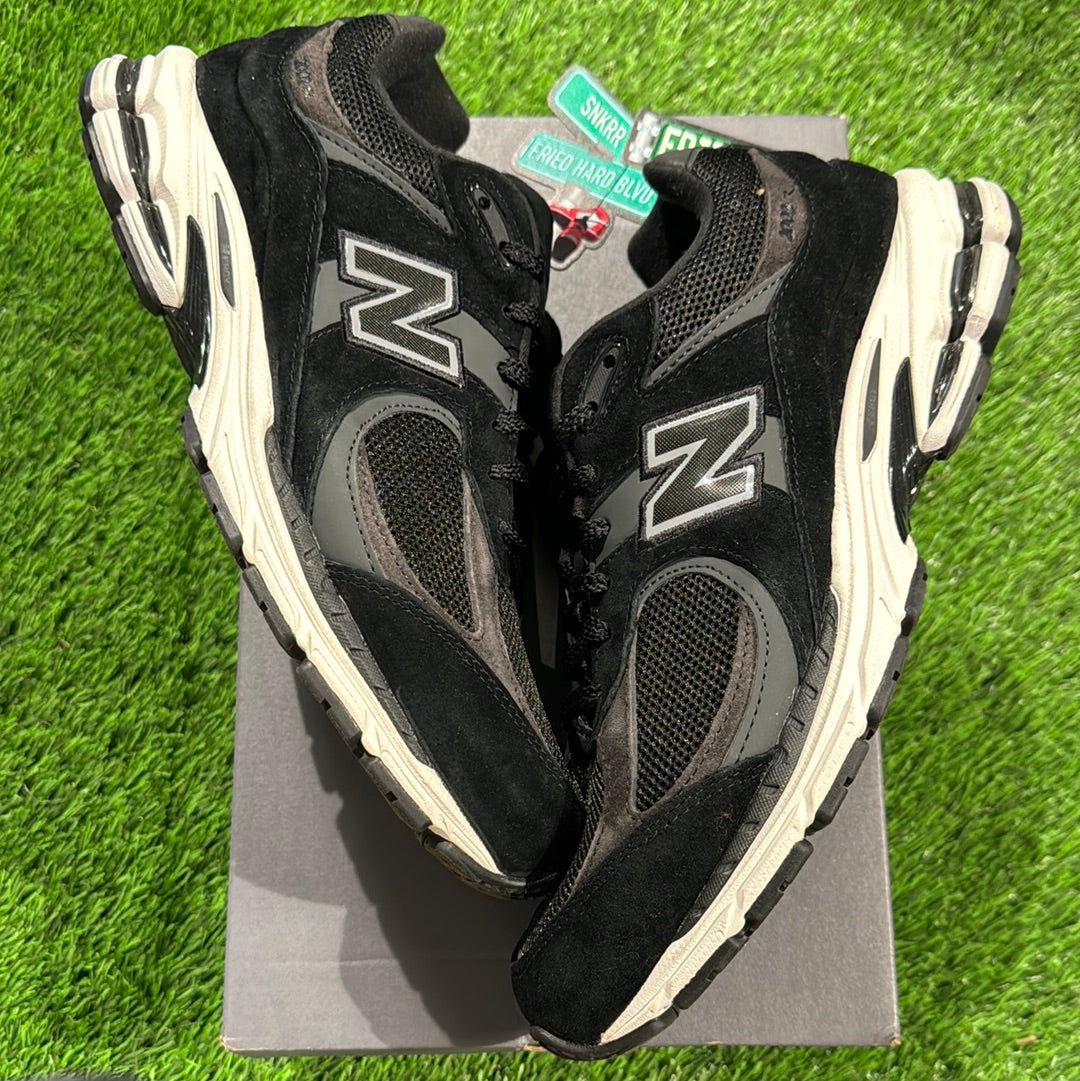 New Balance 2002R 'Black Gunmetal'