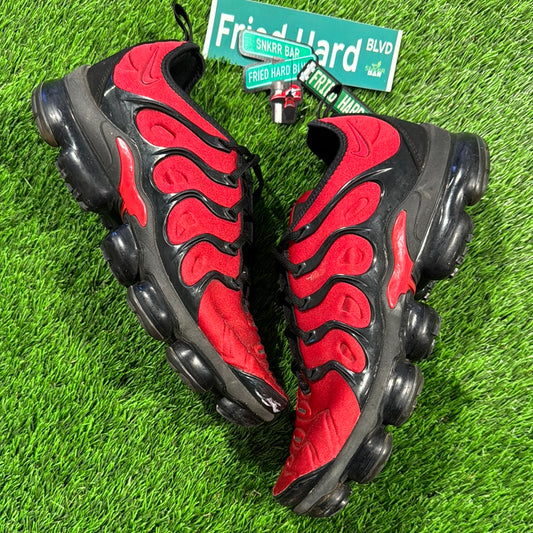 Air VaporMax Plus 'University Red'