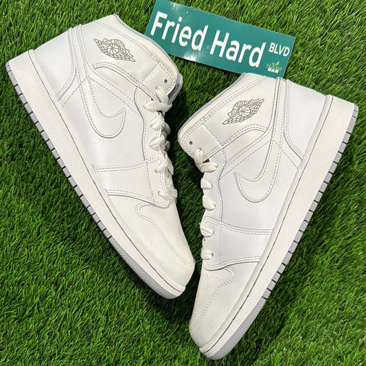 Air Jordan 1 Retro Mid GS 'White Wolf Grey'