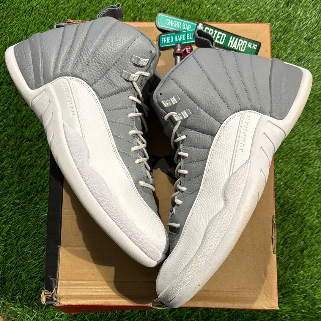 Air Jordan 12 Retro 'Stealth'