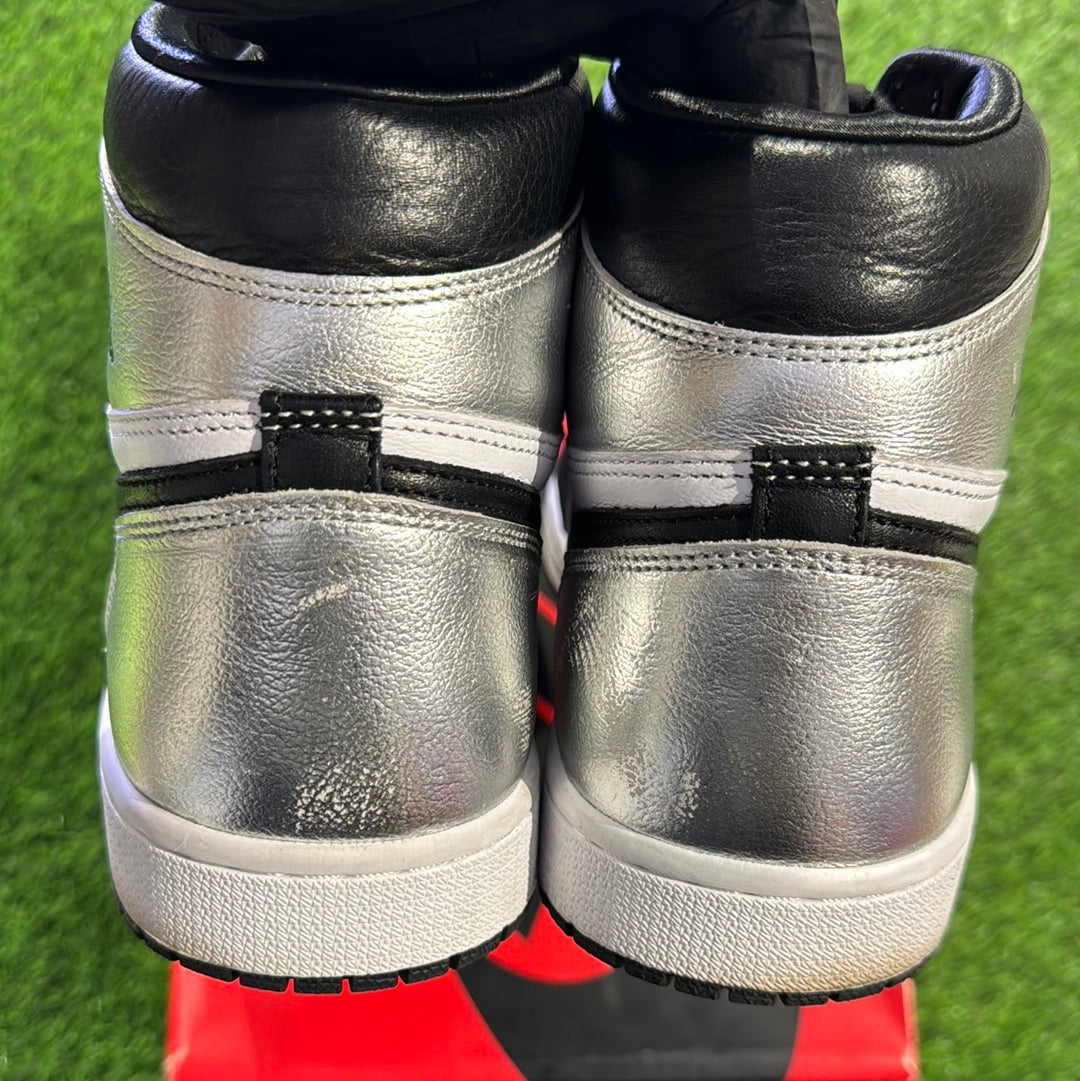 Wmns Air Jordan 1 Retro High OG 'Silver Toe'