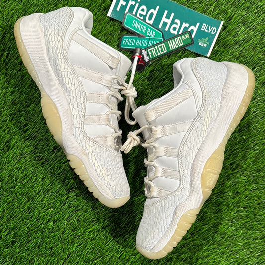 Air Jordan 11 Retro Low Premium GS 'Frost White'