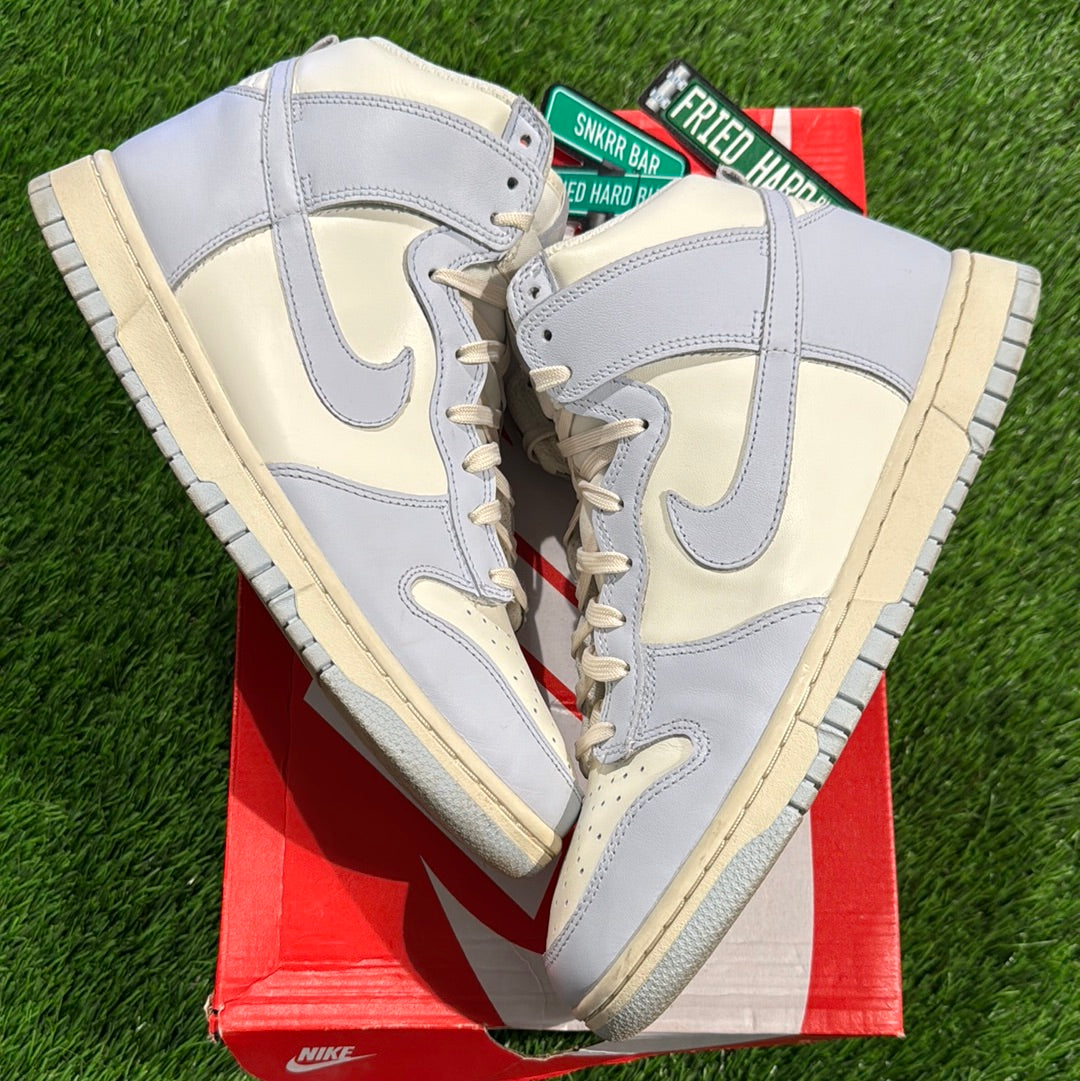 Wmns Dunk High 'Football Grey'