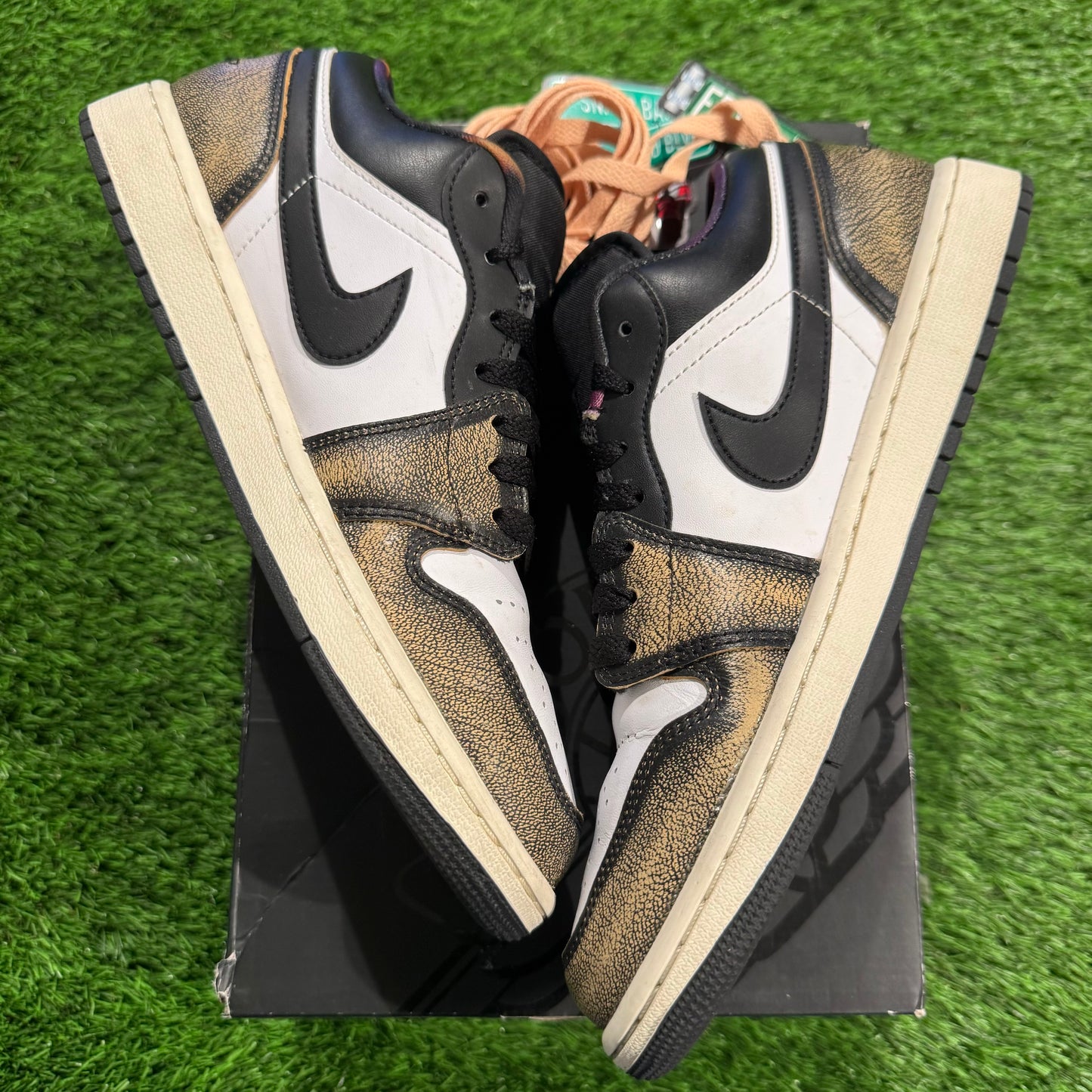 Air Jordan 1 Low SE 'Wear-Away - Tan'