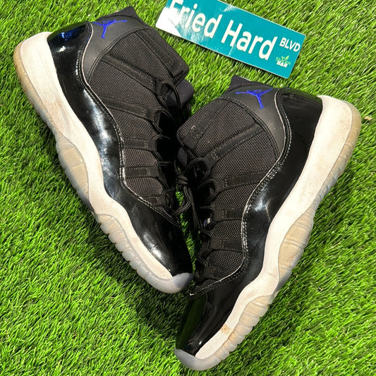 Air Jordan 11 Retro BG 'Space Jam' 2016