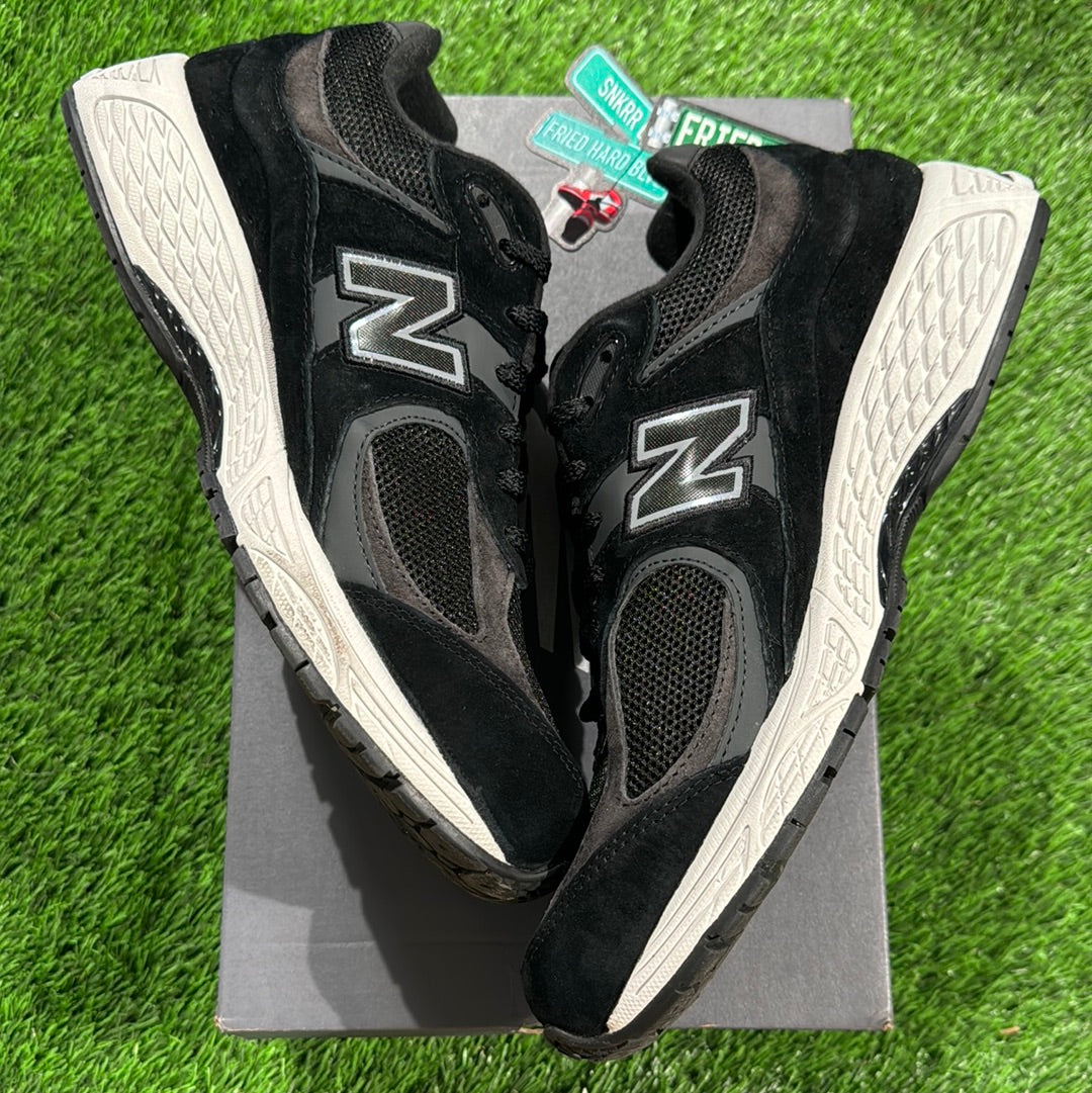 New Balance 2002R 'Black Gunmetal'