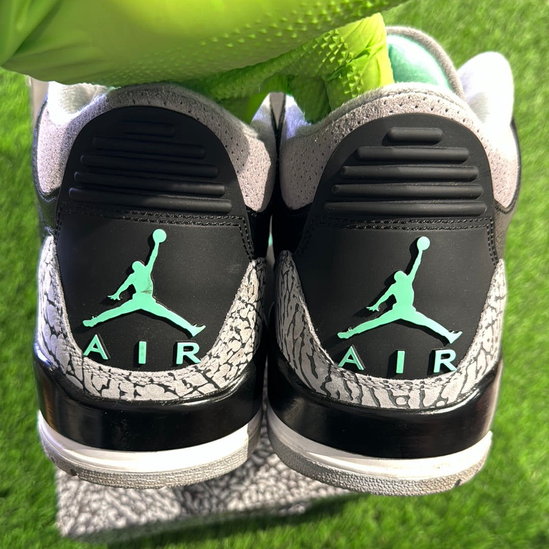 Air Jordan 3 Retro 'Green Glow'