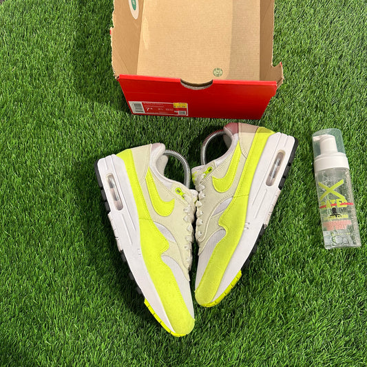 Nike Air Max 1 '87 Volt Suede (Women's)