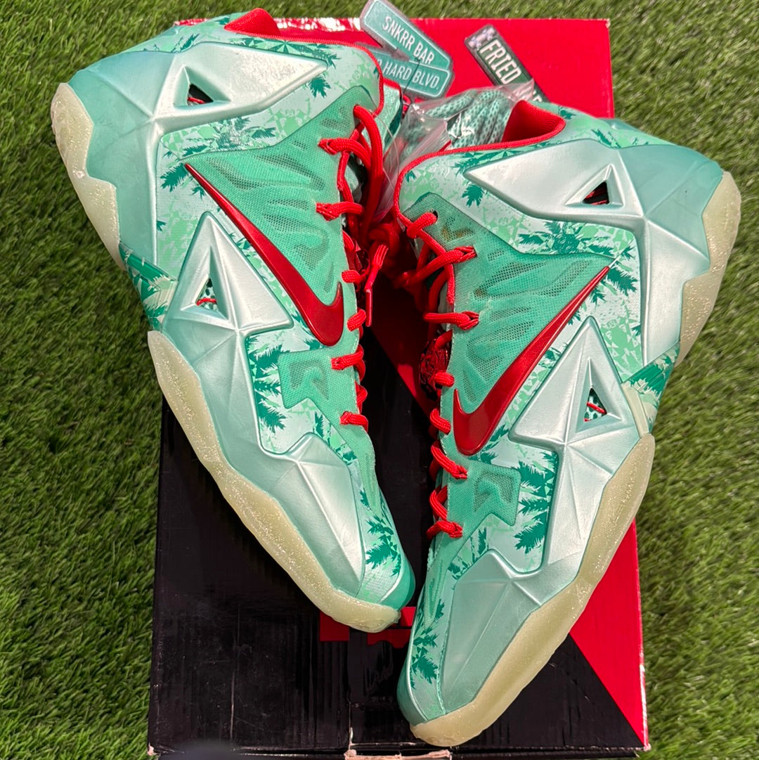 LeBron 11 'Christmas'