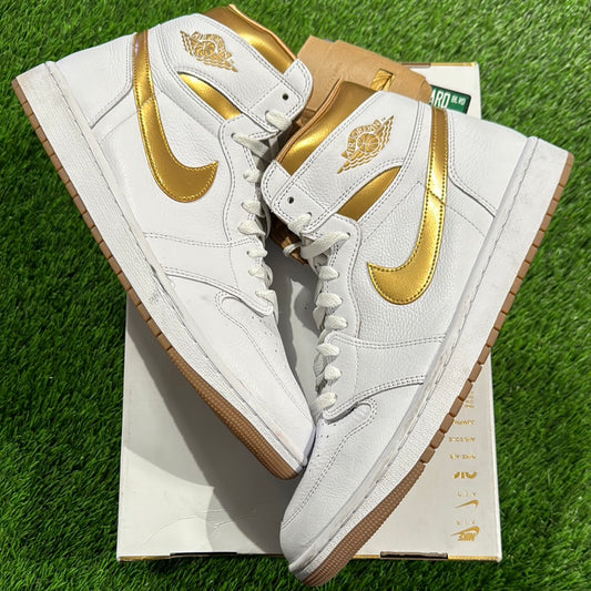 Wmns Air Jordan 1 Retro High OG 'Metallic Gold'