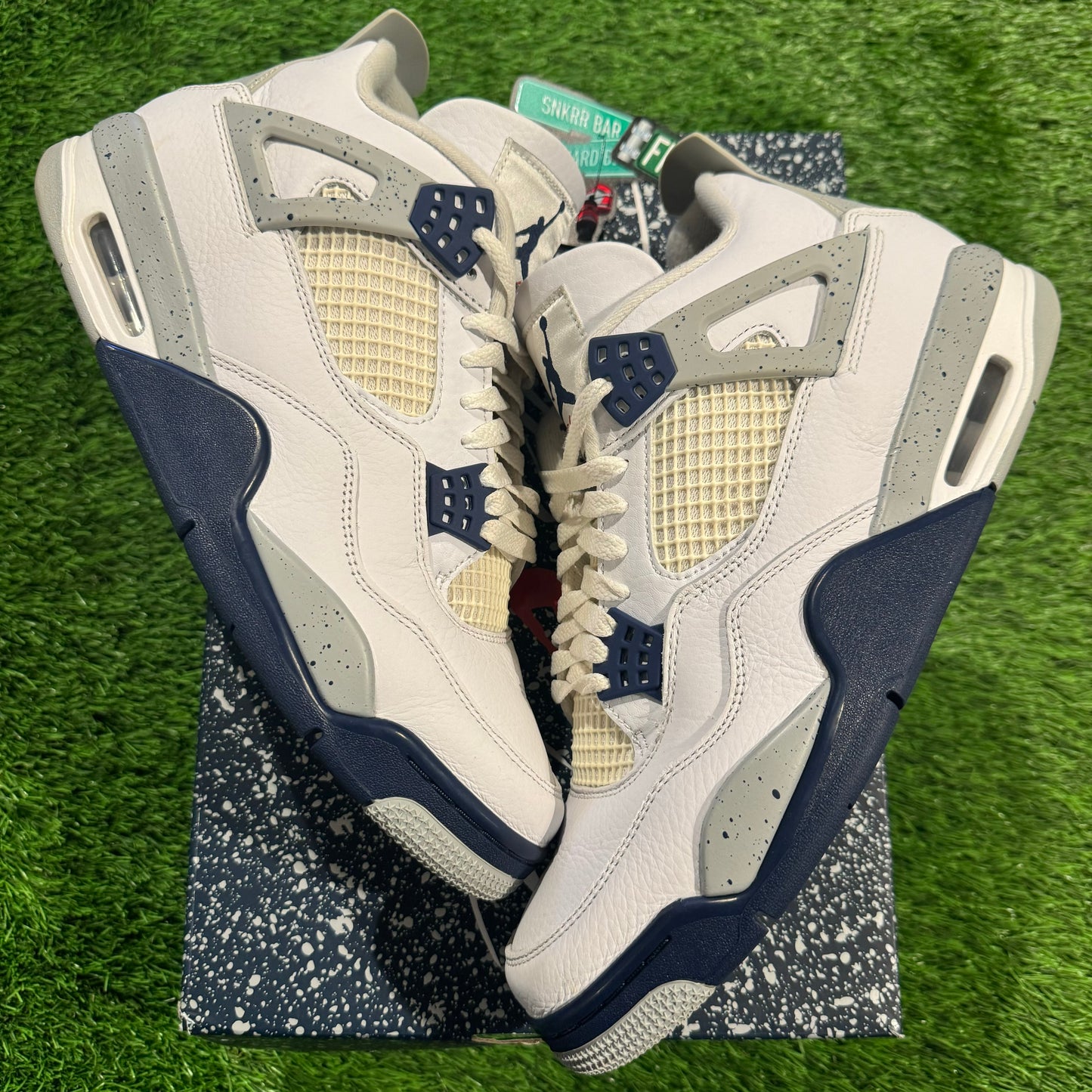 Air Jordan 4 Retro 'Midnight Navy'