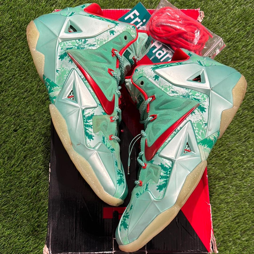 LeBron 11 'Christmas'