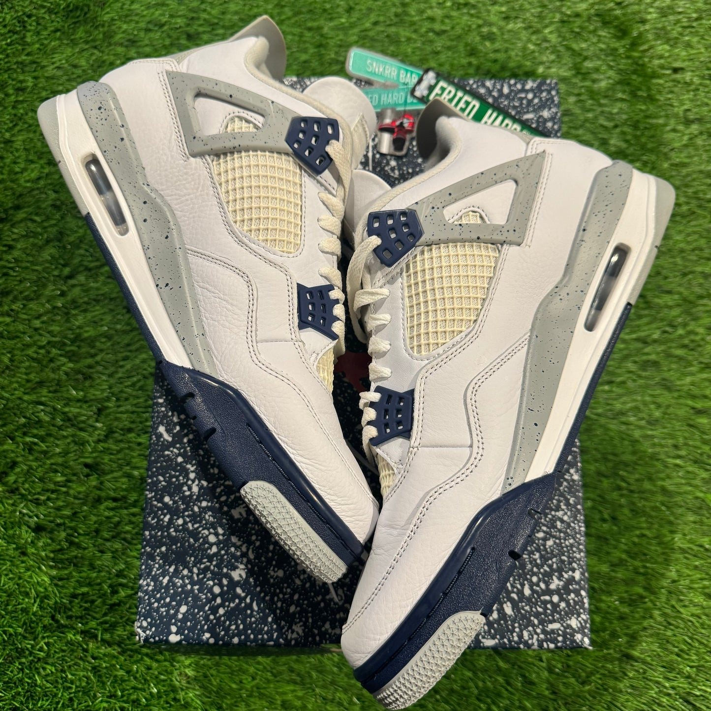 Air Jordan 4 Retro 'Midnight Navy'