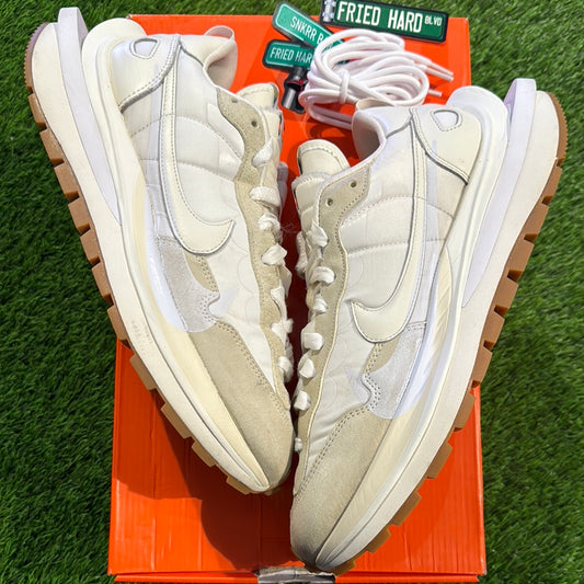 sacai x VaporWaffle 'Sail Gum'