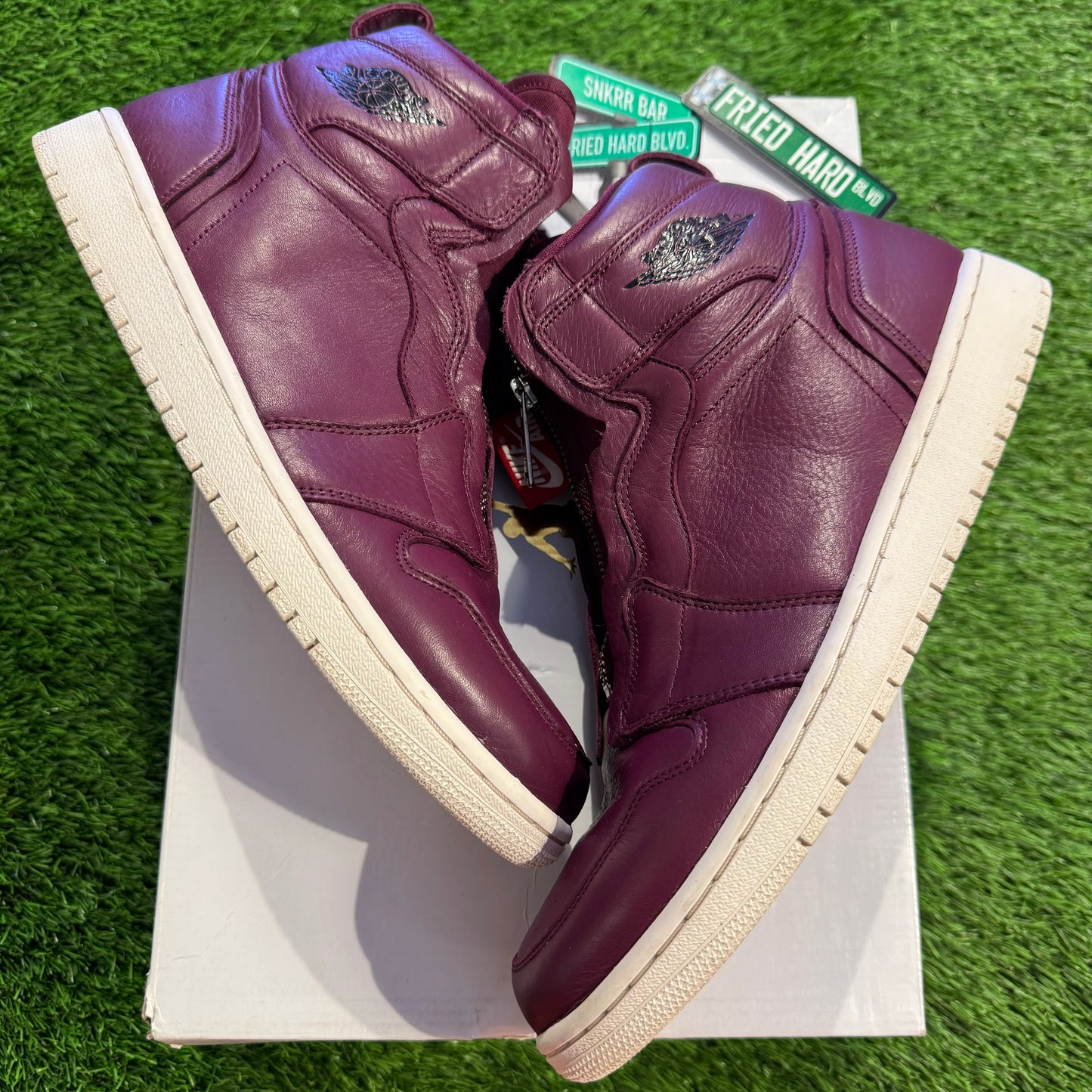 Wmns Air Jordan 1 Retro High Zip 'Bordeaux'