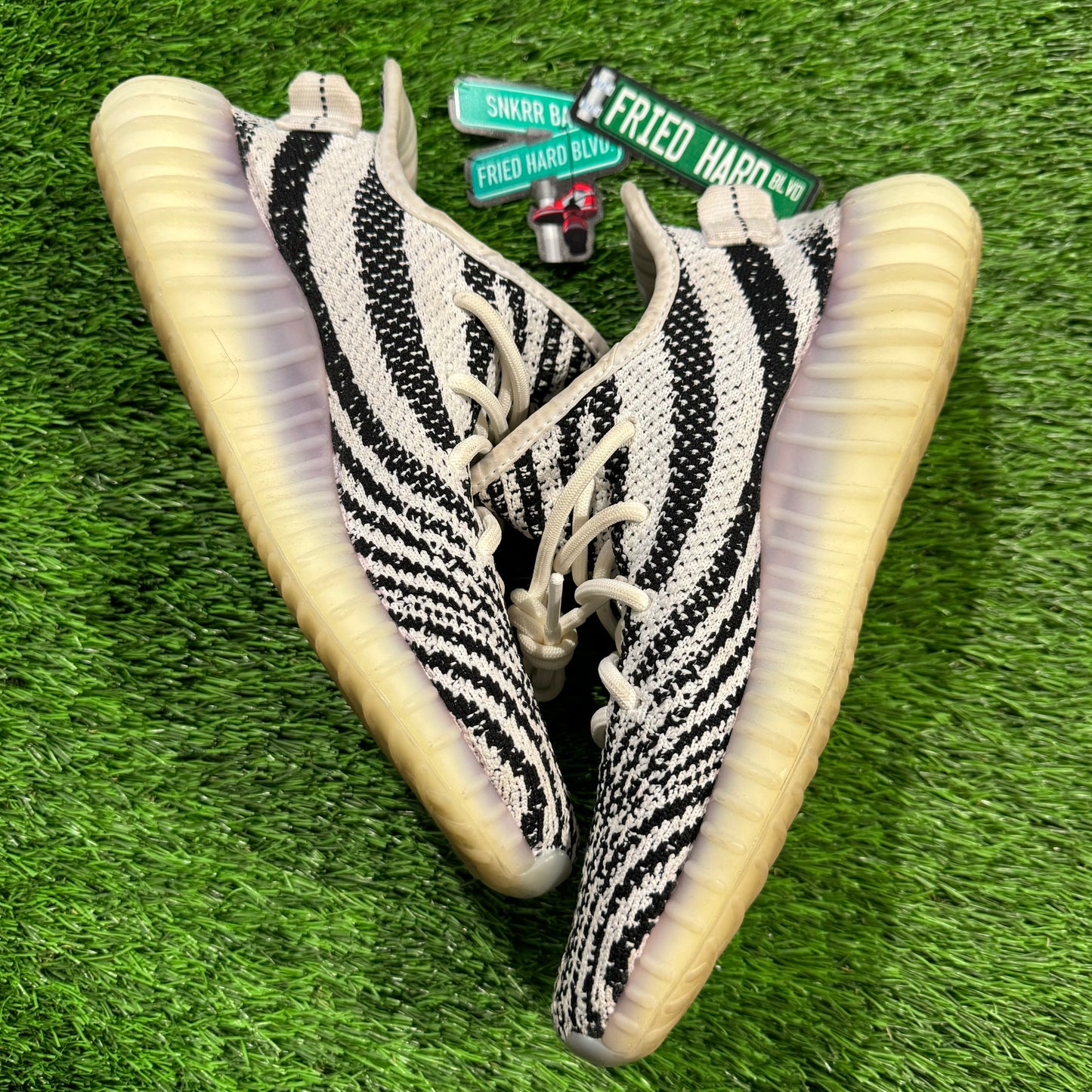 Yeezy Boost 350 V2 'Zebra' 2022/2023