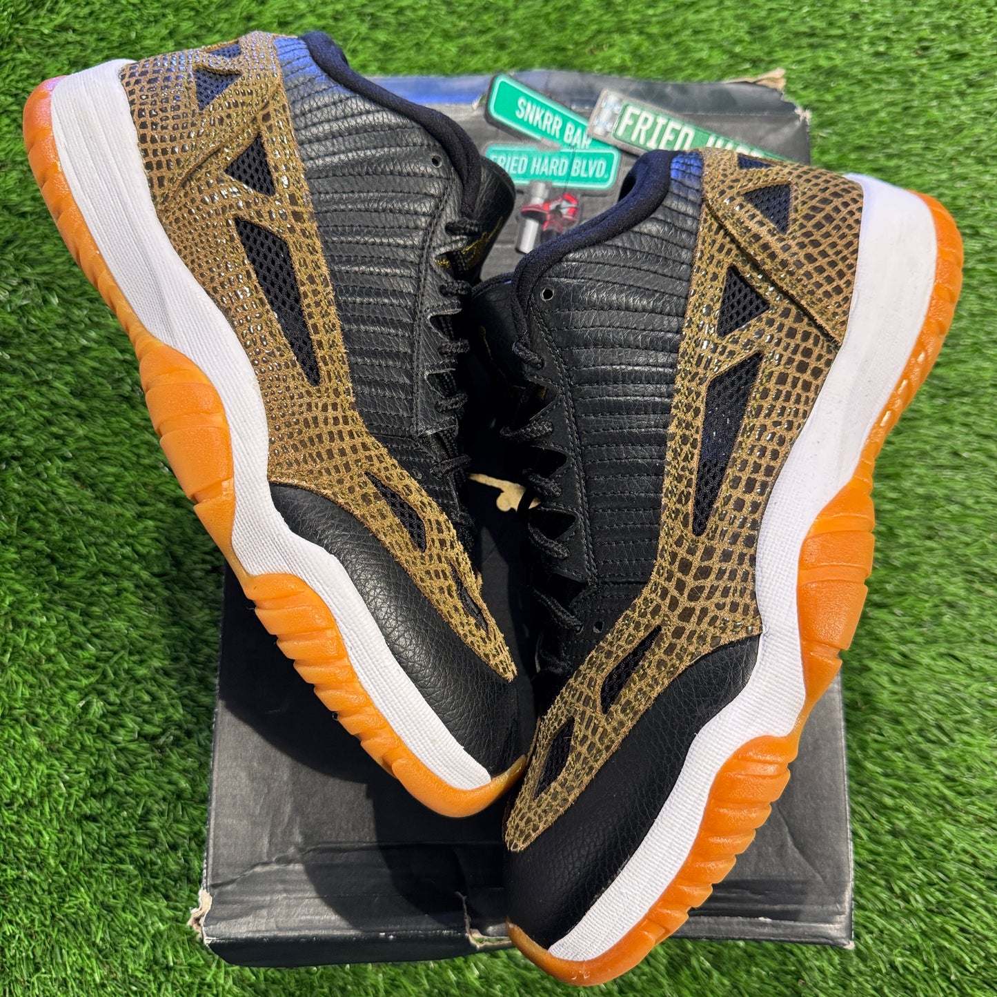 Air Jordan 11 IE Low 'Croc'