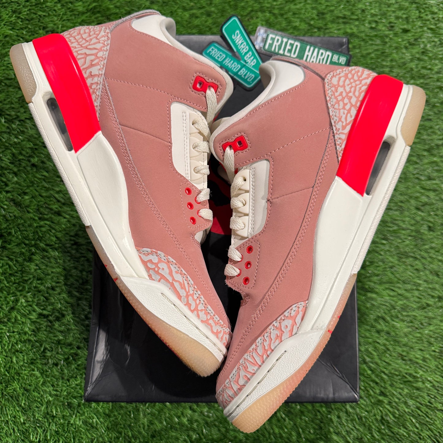 Wmns Air Jordan 3 Retro 'Rust Pink'