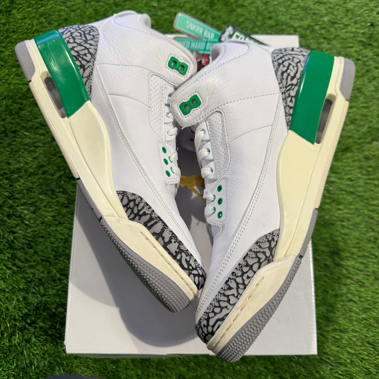 Wmns Air Jordan 3 Retro 'Lucky Green'