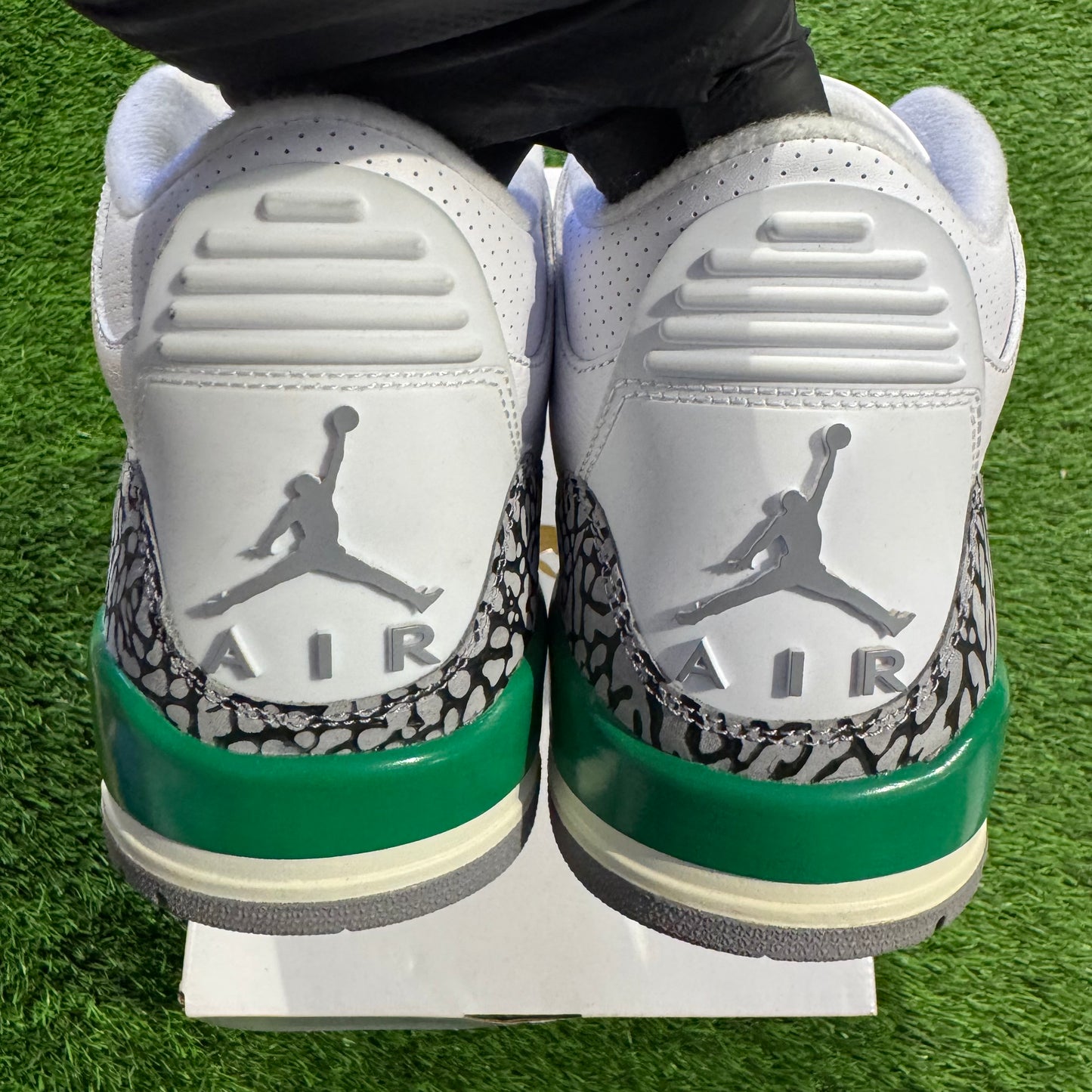 Wmns Air Jordan 3 Retro 'Lucky Green'