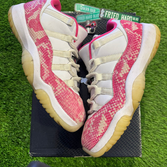 Wmns Air Jordan 11 Retro Low 'Pink Snakeskin'