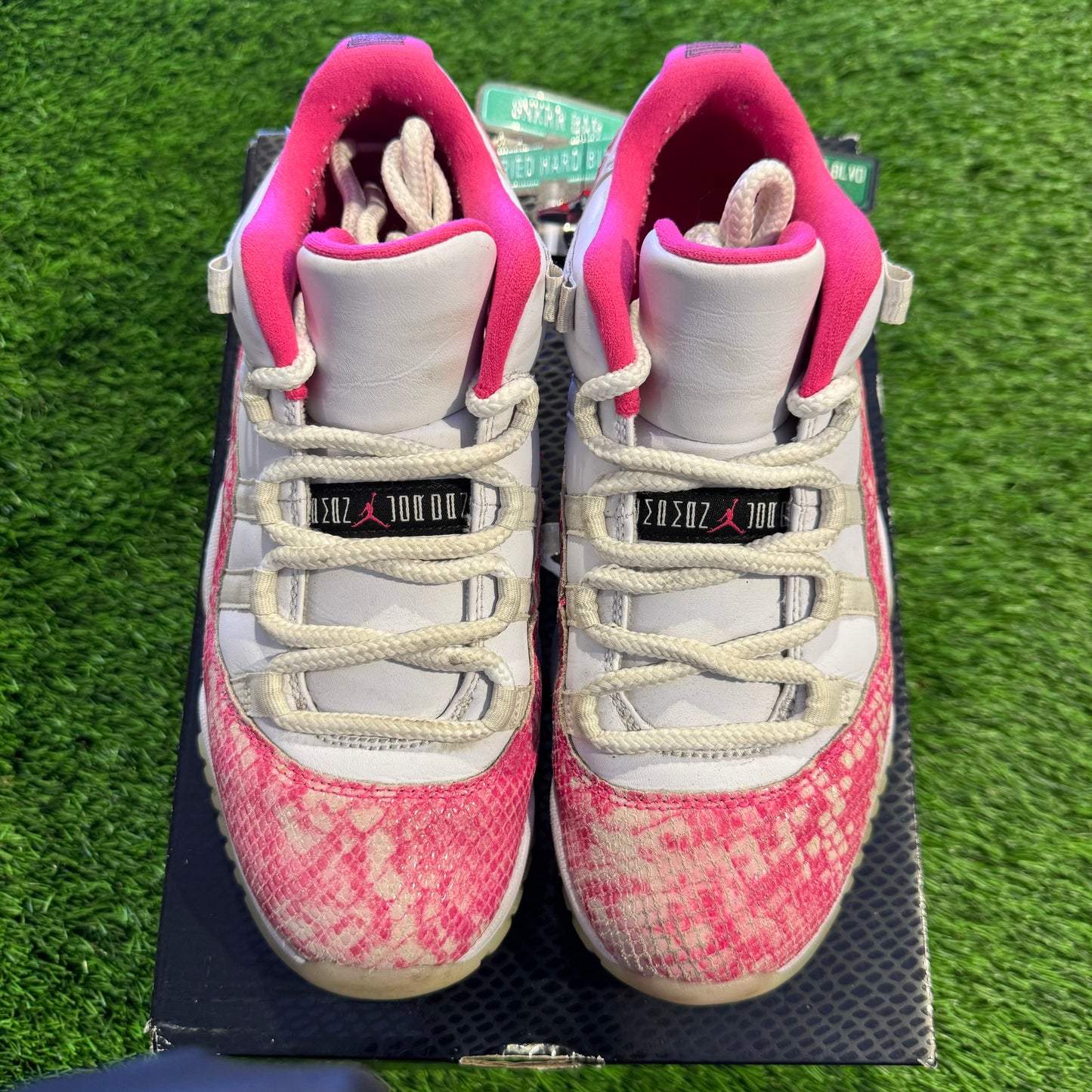 Wmns Air Jordan 11 Retro Low 'Pink Snakeskin'