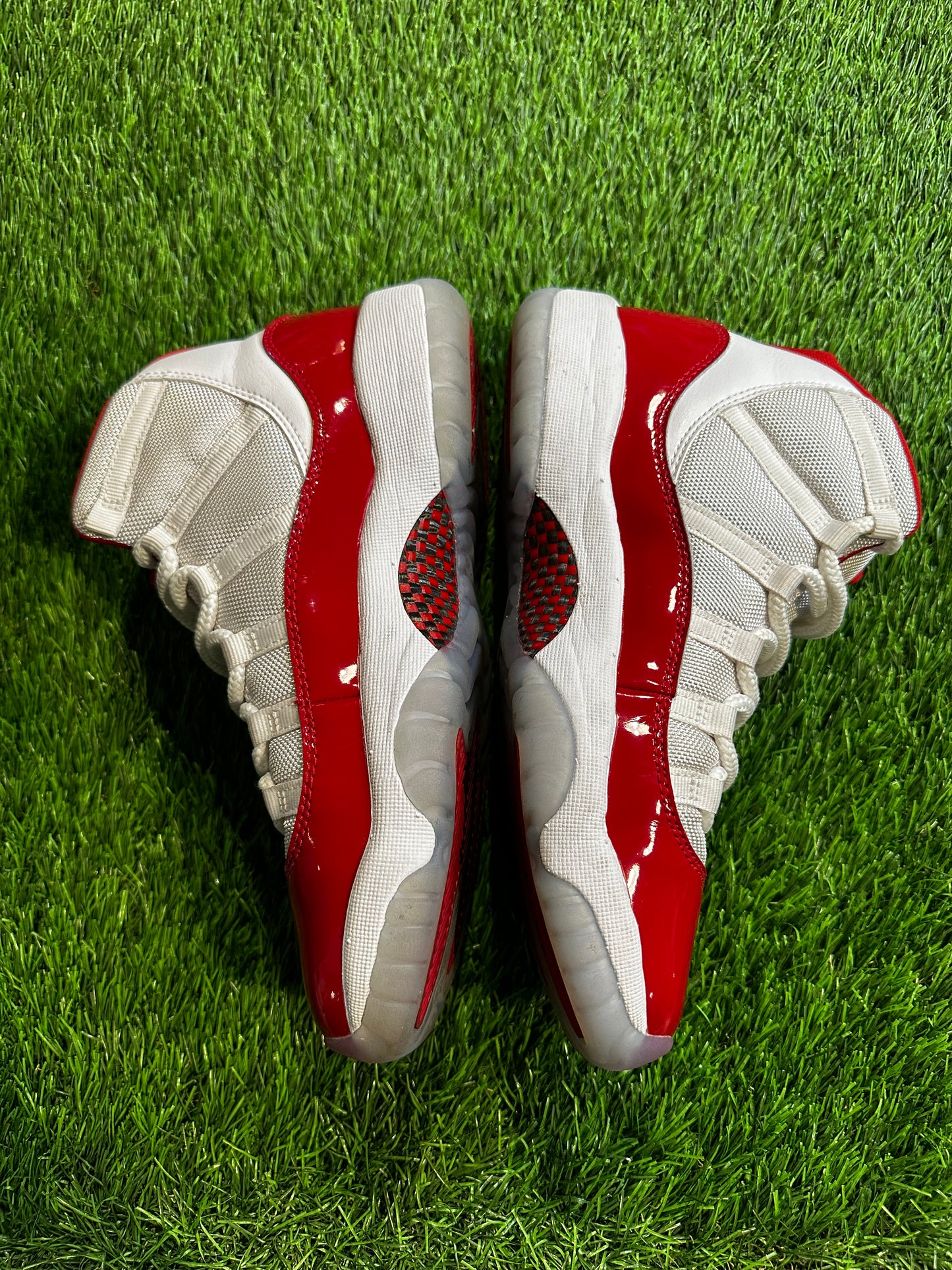 Jordan 11 Retro Cherry (2022) (GS)