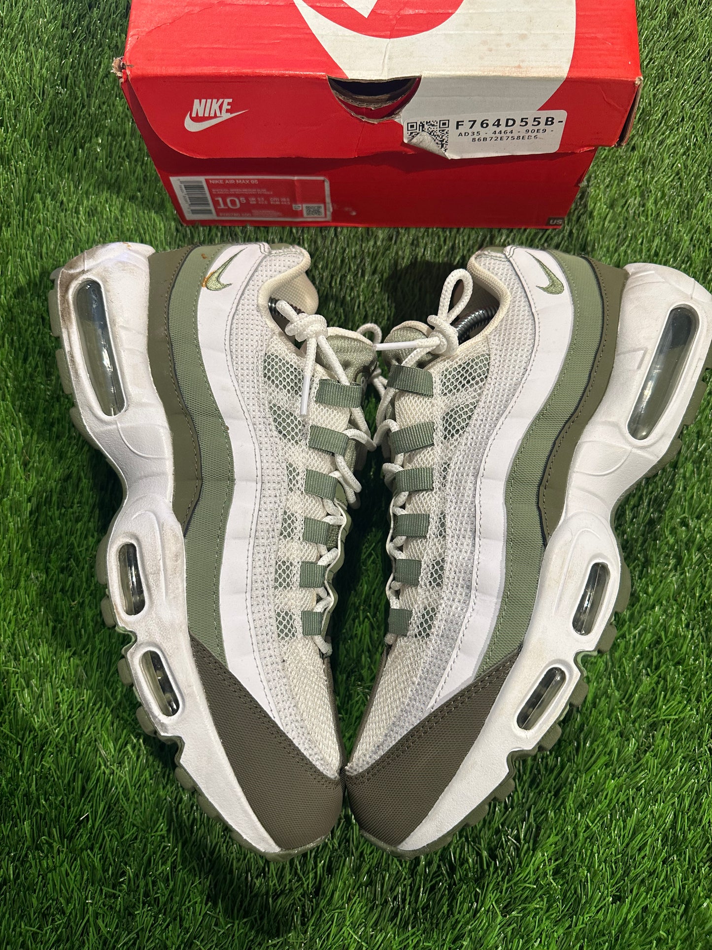 Nike Air Max 95 White Medium Olive Oil Green