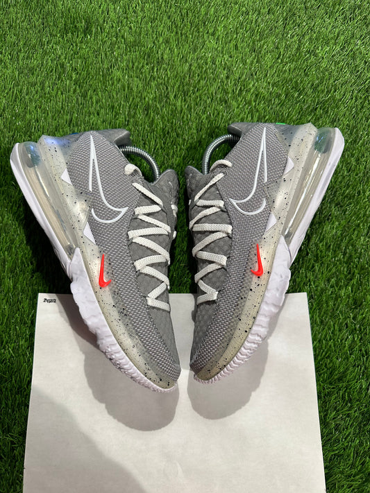 Nike LeBron 17 Low Particle Grey