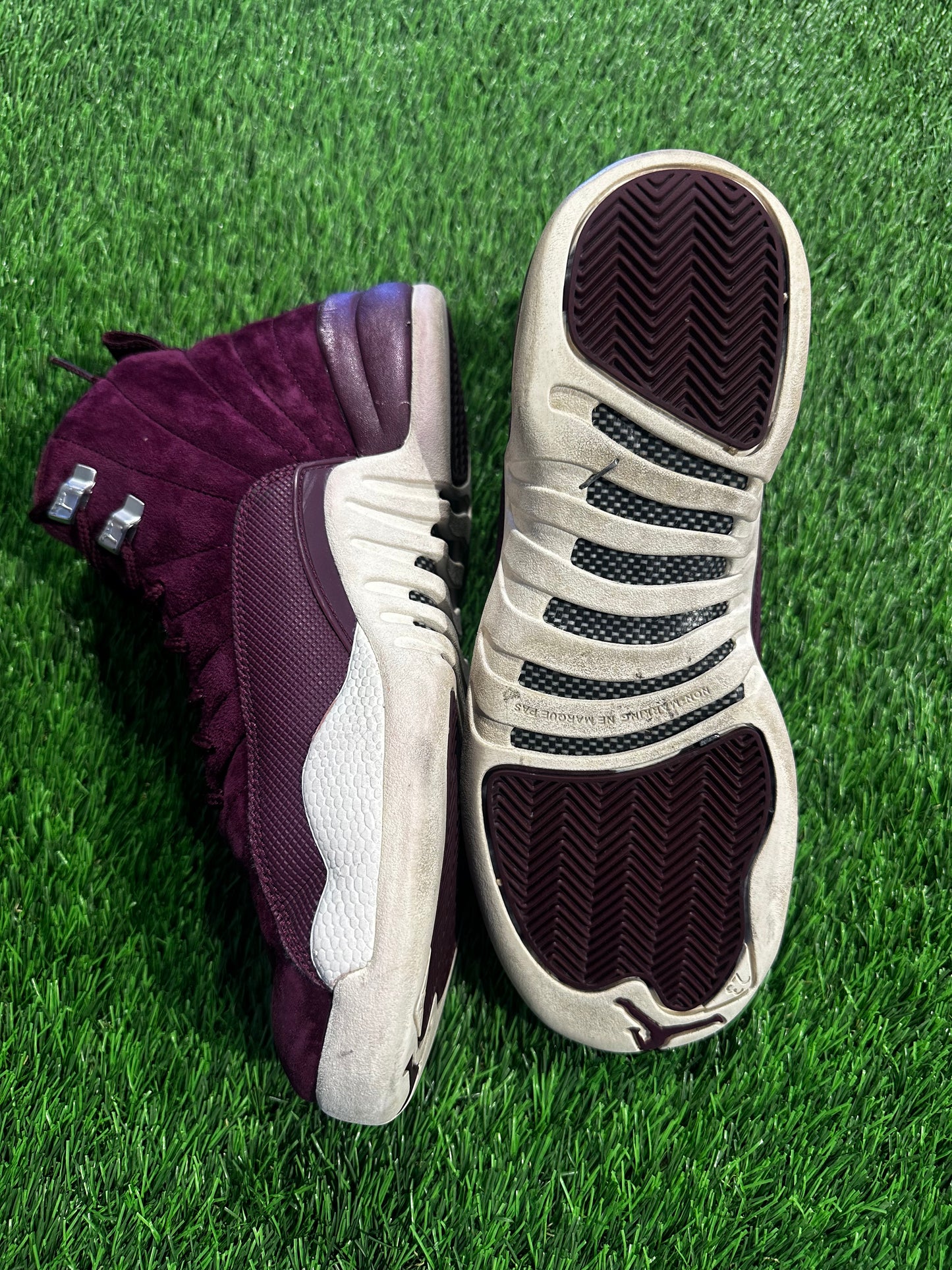 Jordan 12 Retro Bordeaux (GS)