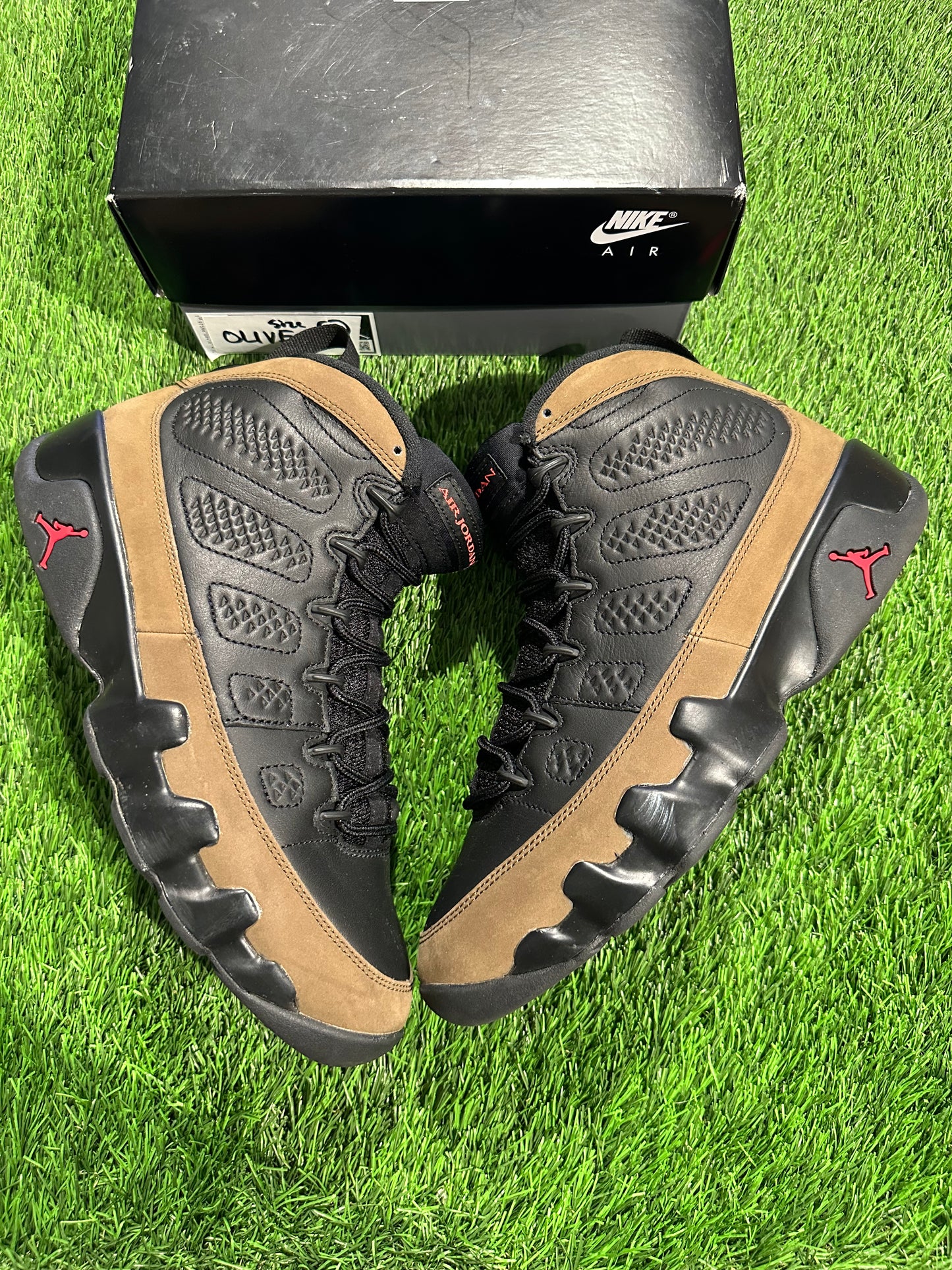 Jordan 9 Retro Olive (2024)(REPLACEMENT BOX)