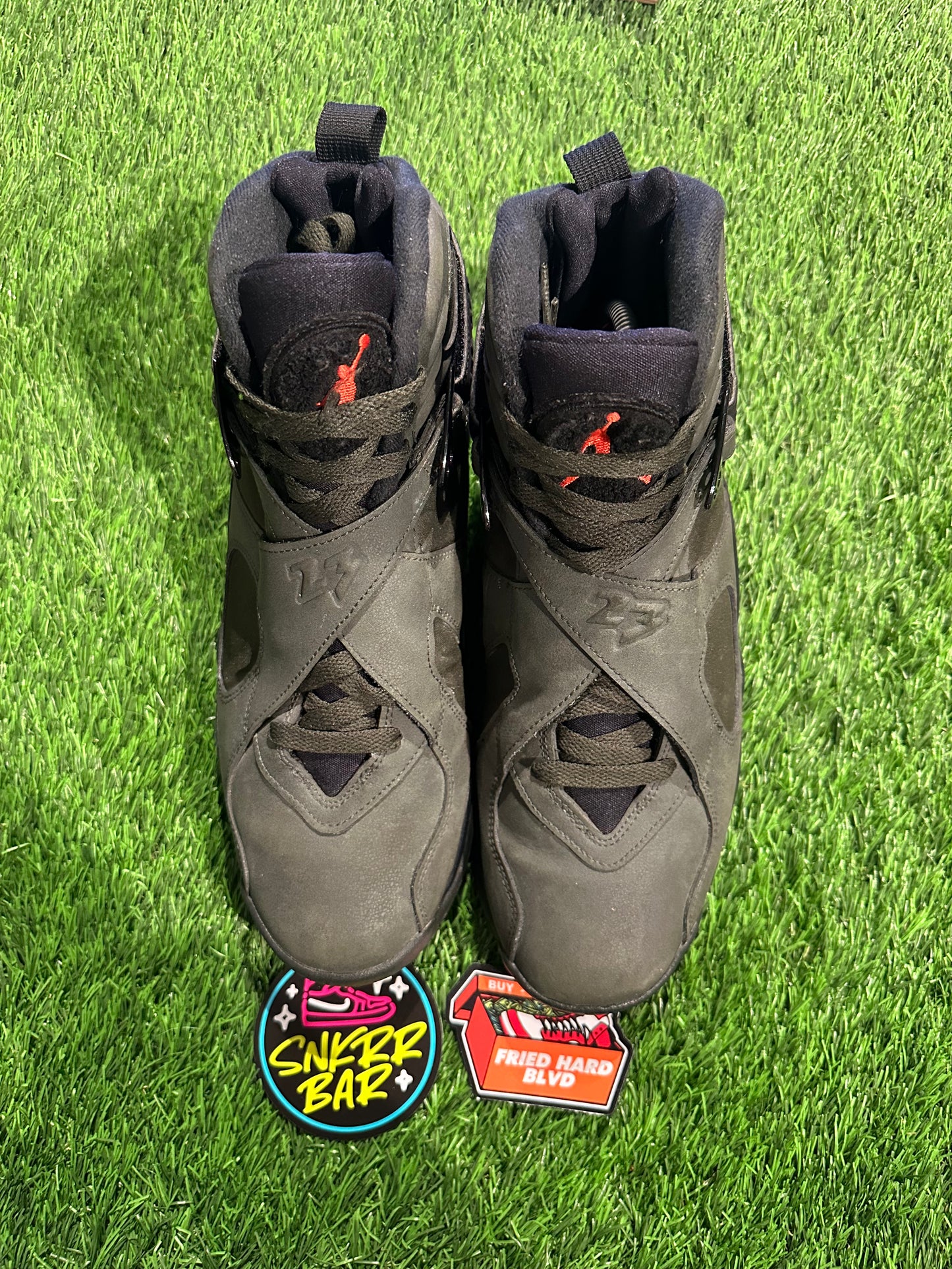 Jordan 8 Retro Take Flight Undefeated