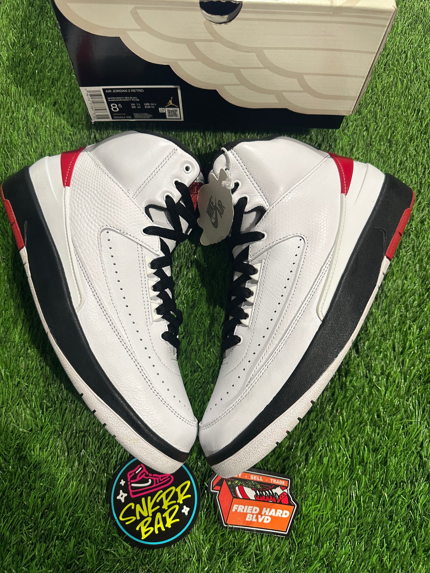 Jordan 2 Retro OG Chicago (2022)