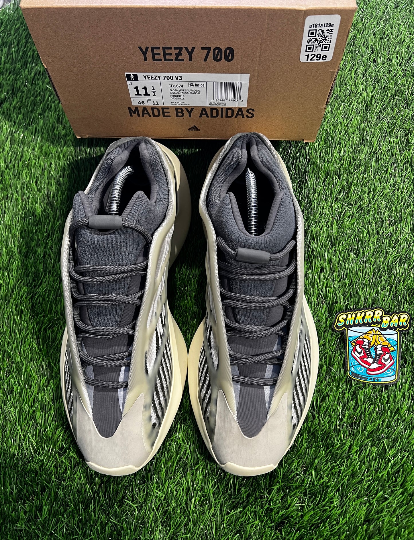 adidas Yeezy 700 V3 Fade Salt