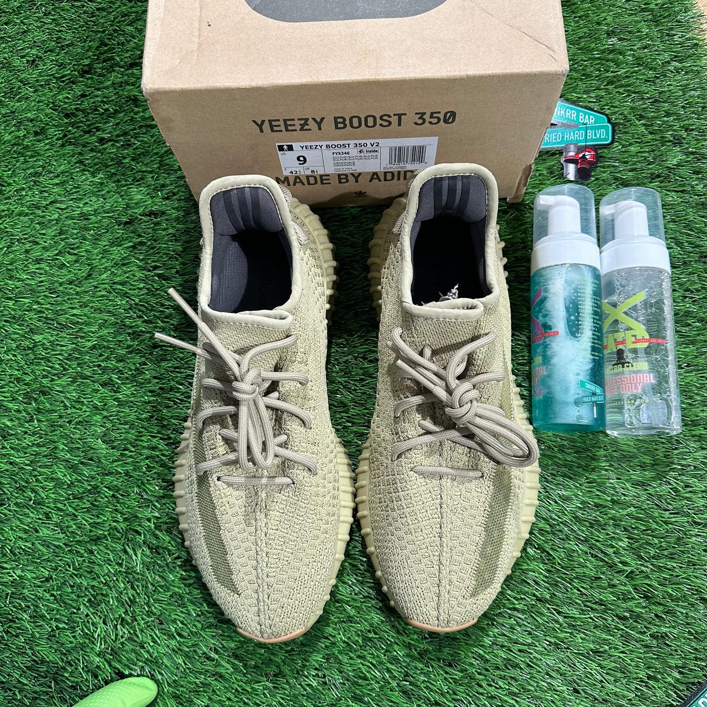 adidas Yeezy Boost 350 V2 Sulfur