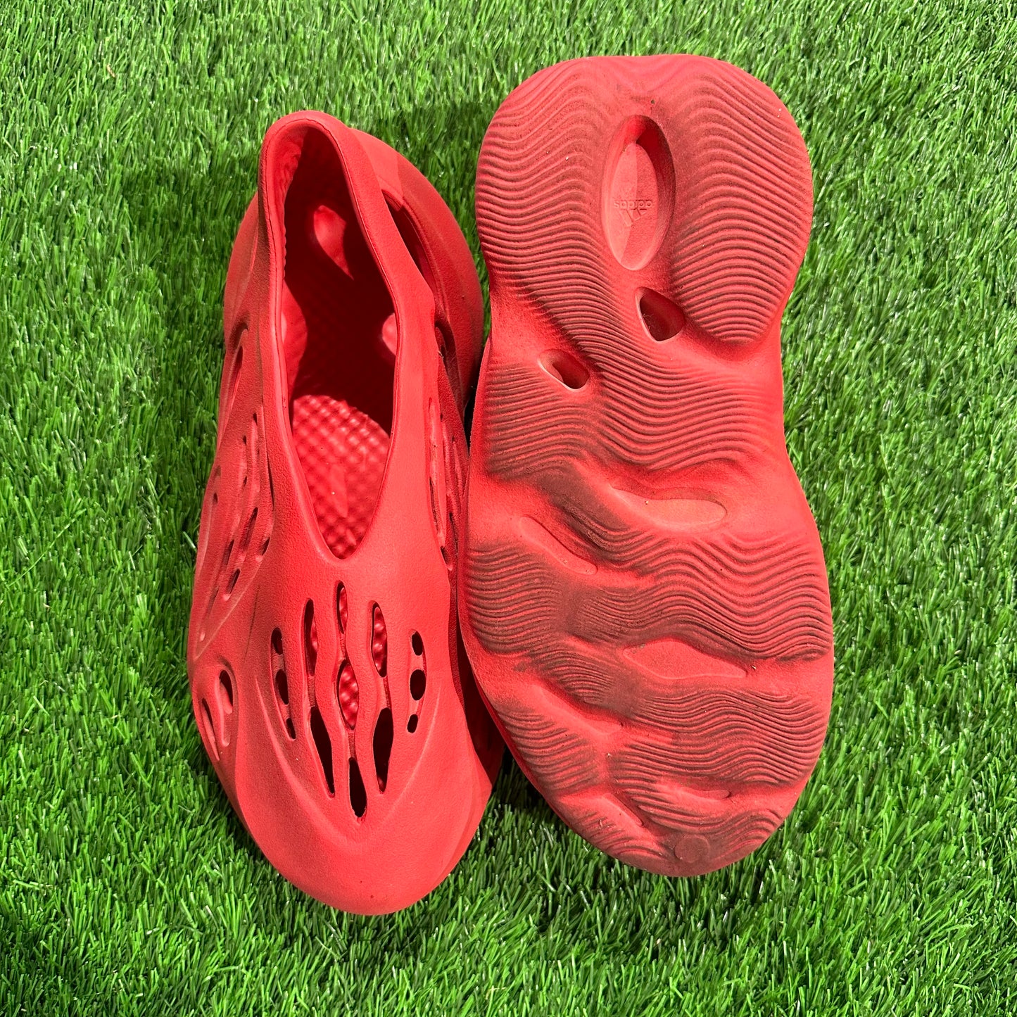 adidas Yeezy Foam RNNR Vermillion