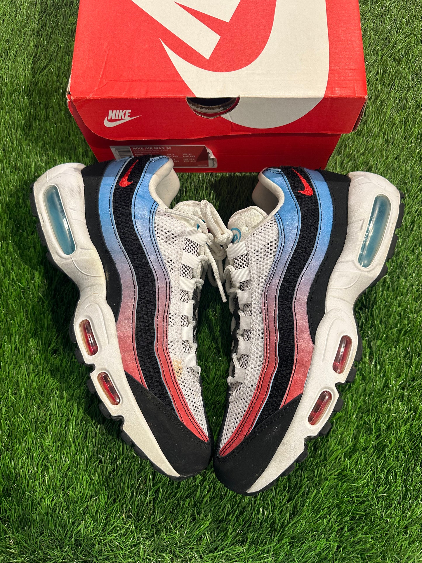 Nike Air Max 95 Blue Red Gradient