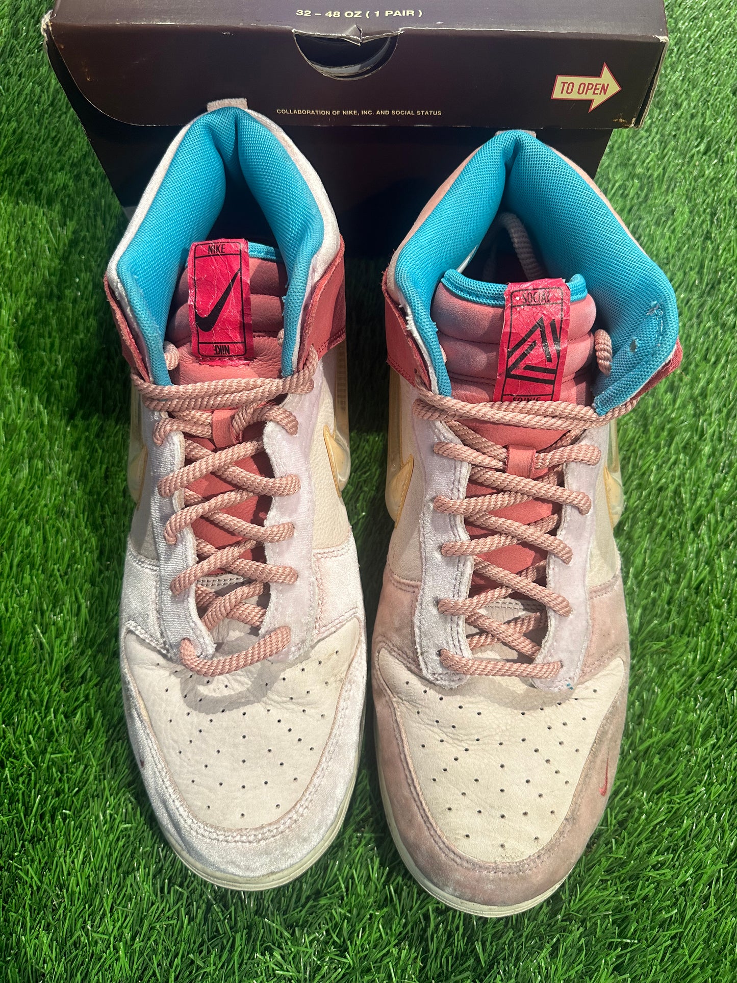 Nike Dunk Mid Social Status Free Lunch Strawberry Milk