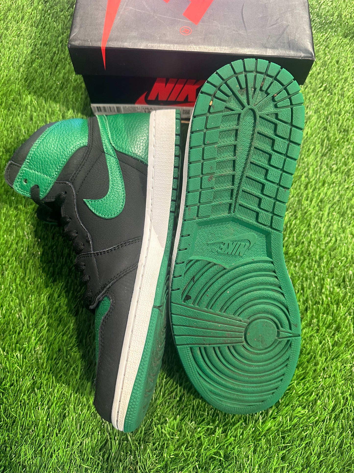 Jordan 1 Retro High Pine Green Black