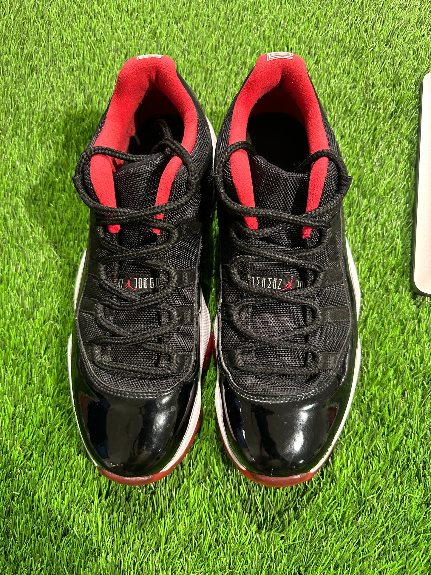 Jordan 11 Retro Low Bred