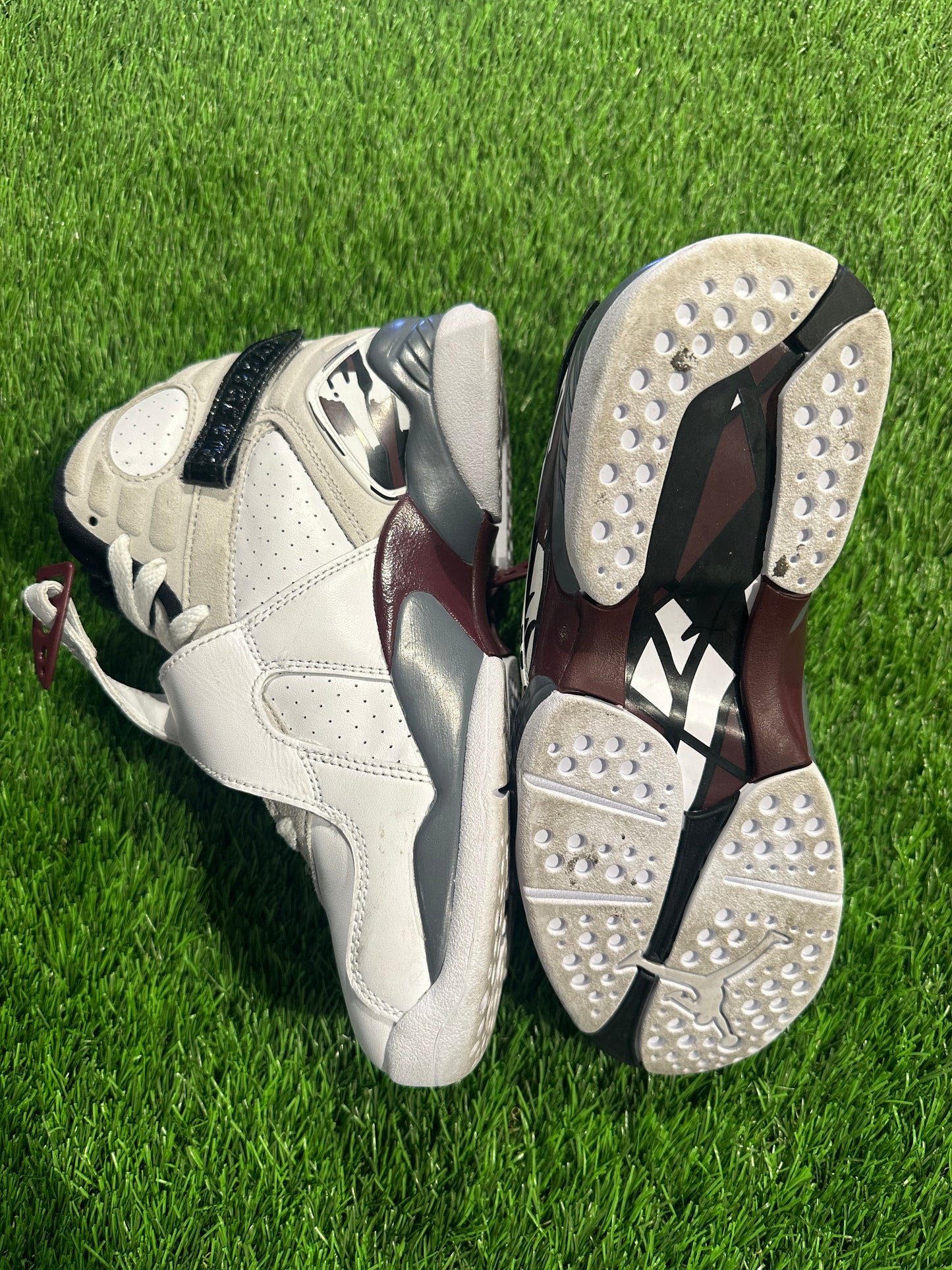 Jordan 8 Retro White Burgundy (Women's)