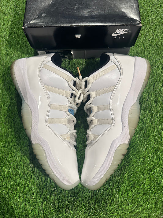 Jordan 11 Retro Low Legend Blue