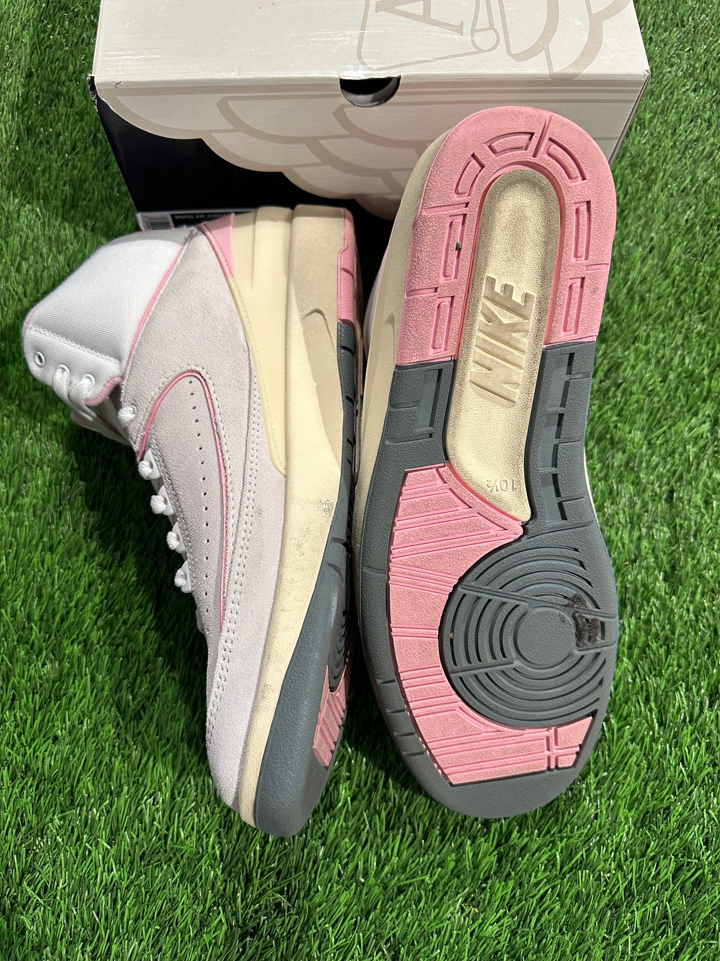 Jordan 2 Retro Soft Pink (Women's)