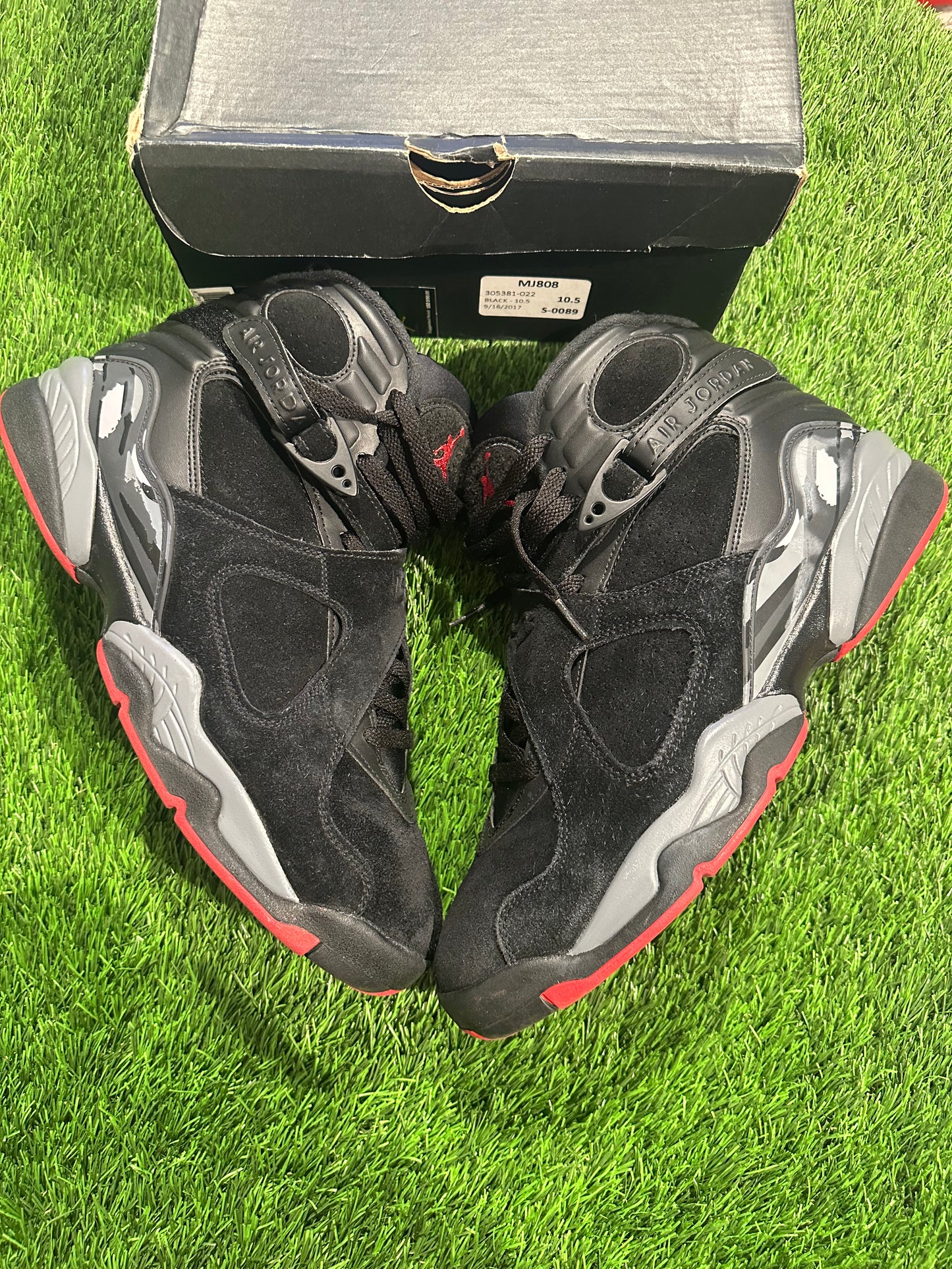 Jordan 8 Retro Black Cement