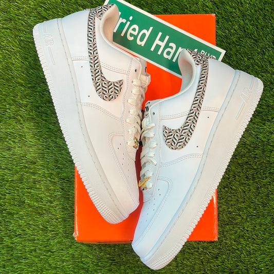 Wmns Air Force 1 LX 'United in Victory - White'