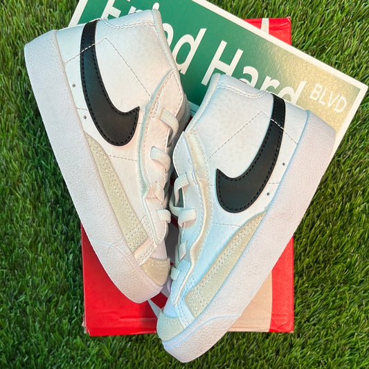 Blazer Mid '77 TD 'White Black'