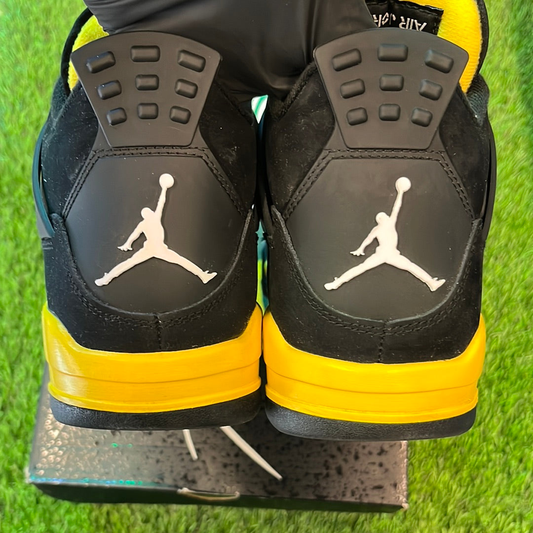 Air Jordan 4 Retro 'Thunder' 2023