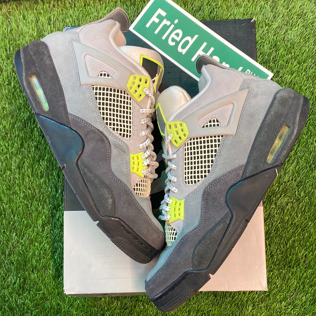 Air Jordan 4 Retro SE 'Neon 95'