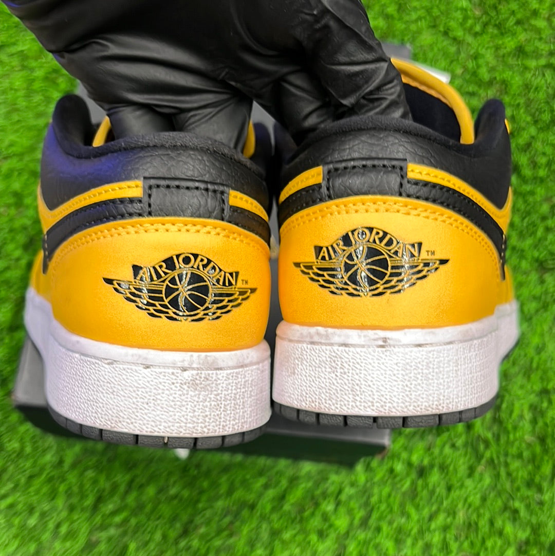 Air Jordan 1 Low GS 'University Gold Black'